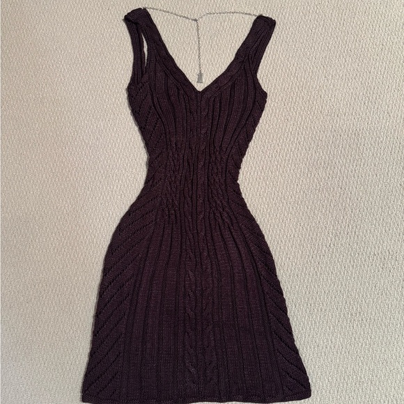 Handmade backless silk crochet dress - Picture 8 of 12